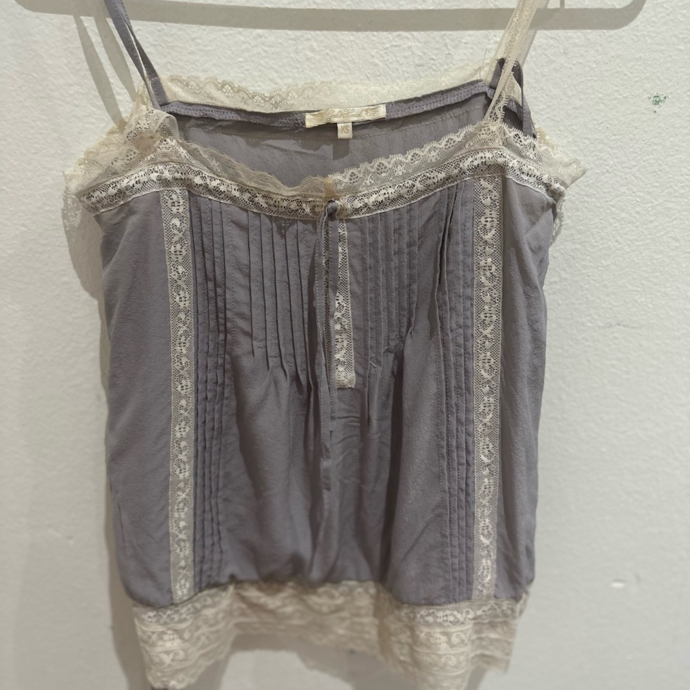 Chic Lace Trim Camisole in Gray
